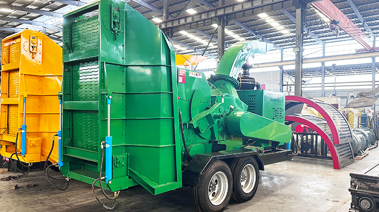 TWC Towable Drum Chipper