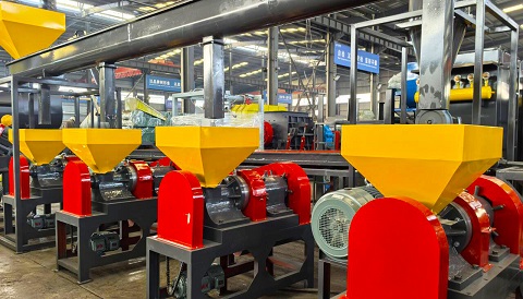 Role of rubber powder grinding machine in the rubber recycling industry