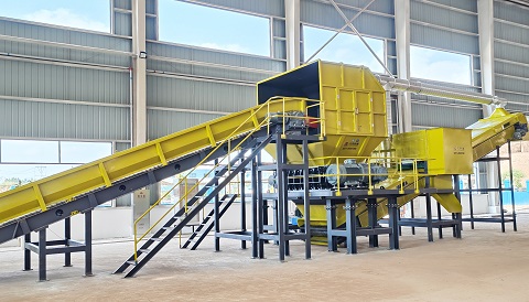 High-efficiency bulky waste shredder realizes resource utilization
