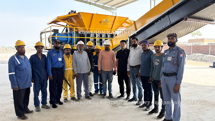 Biomass straw shredder integrated in waste to energy production line