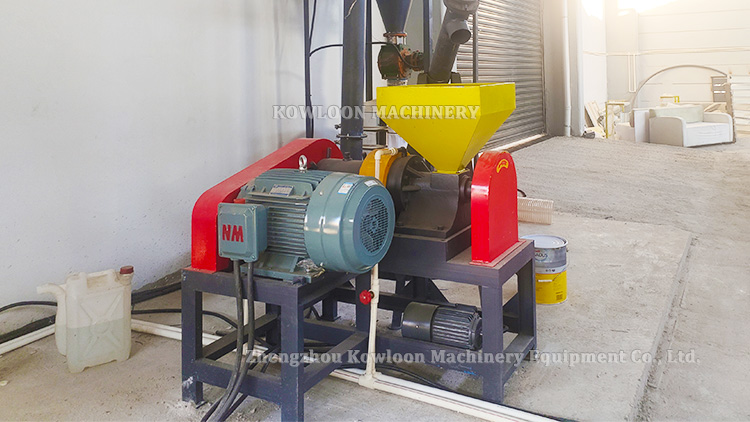Tire recycling machinery for rubber powder production